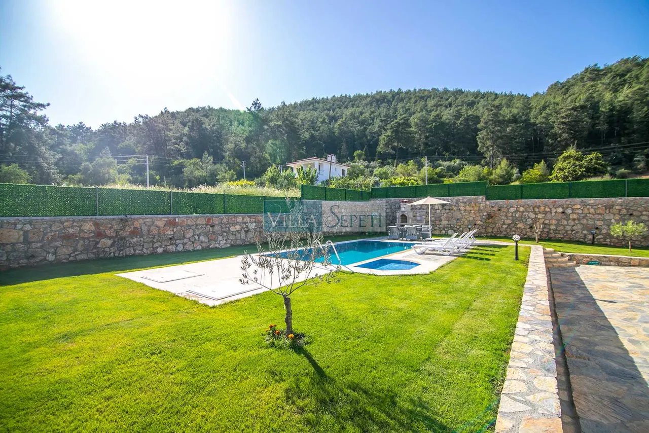 Villa Marisnova 8