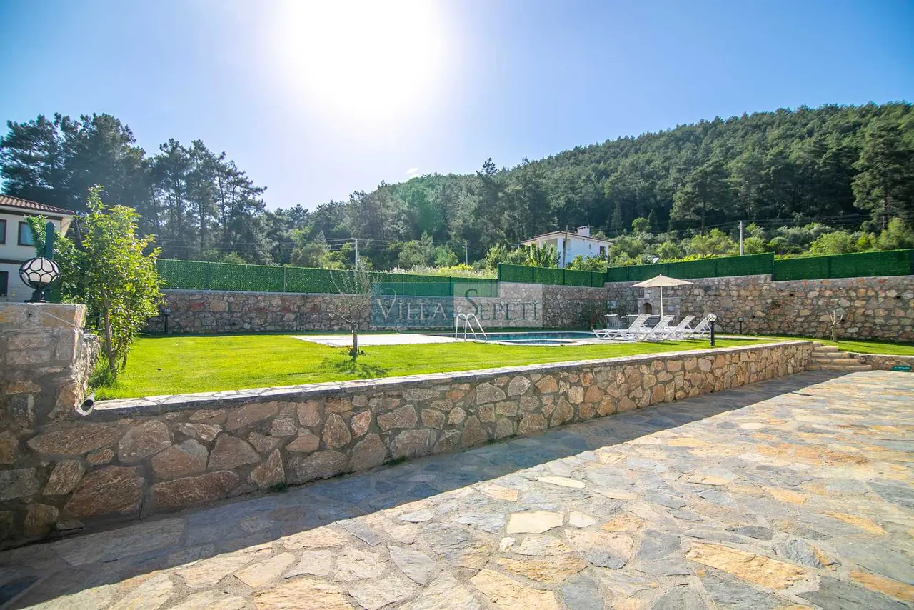 Villa Marisnova 12