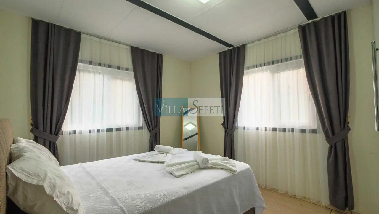 Villa Lujo Only 2 12