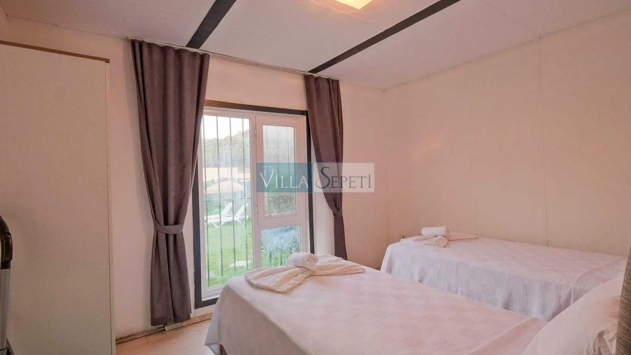 Villa Lujo Only 2 13