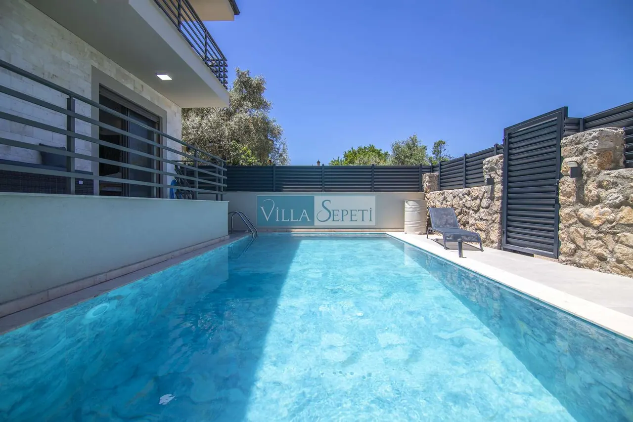 Villa Grape Home 5 8