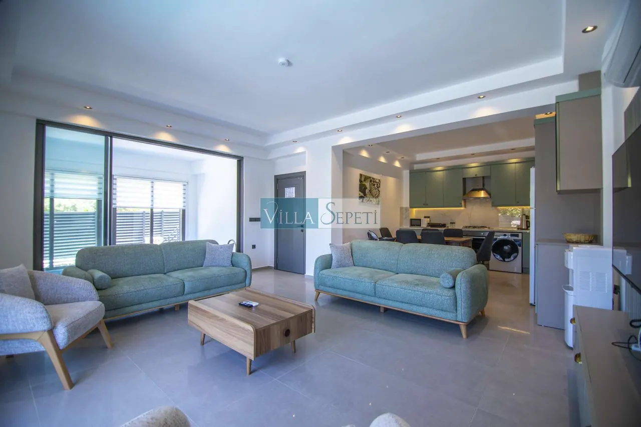 Villa Grape Home 5 11