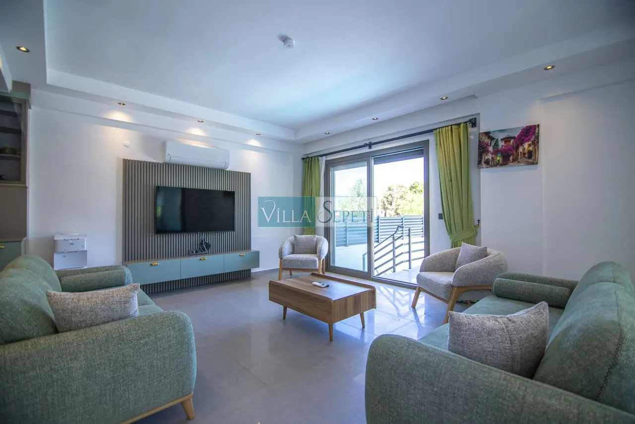 Villa Grape Home 5 13