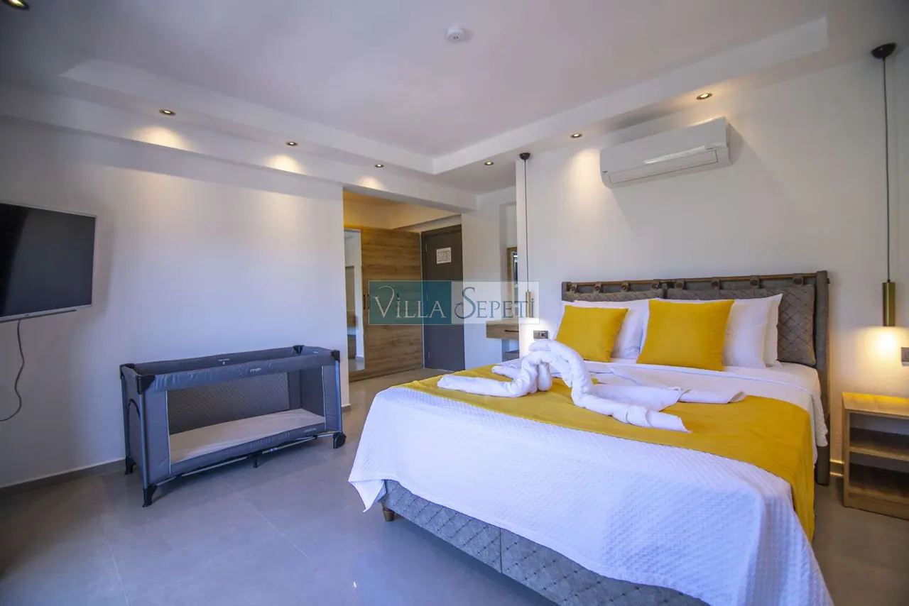 Villa Grape Home 5 17