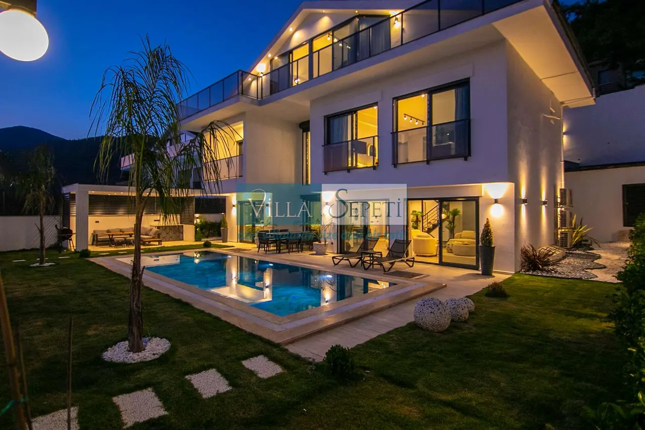 Villa Figaro K 1