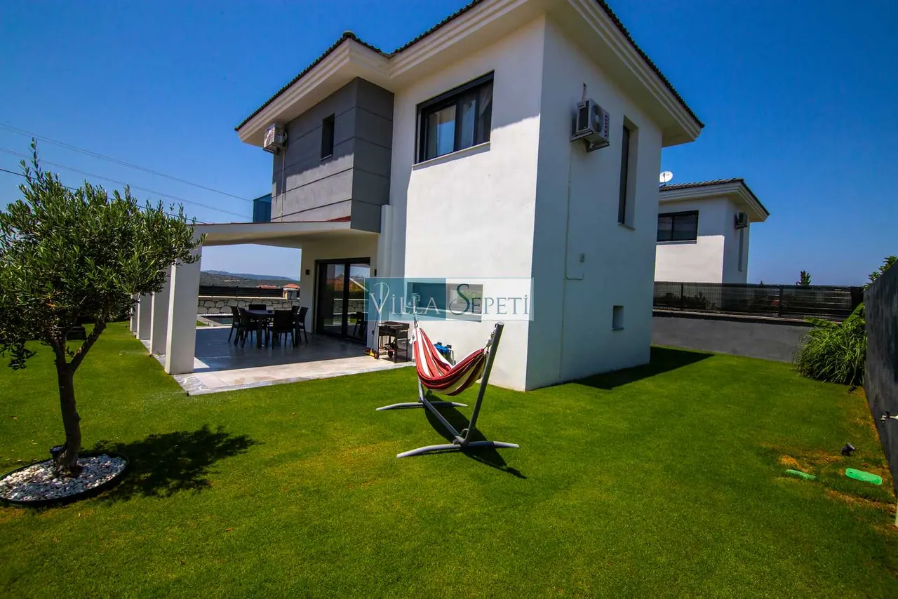 Villa Portofino 4 3