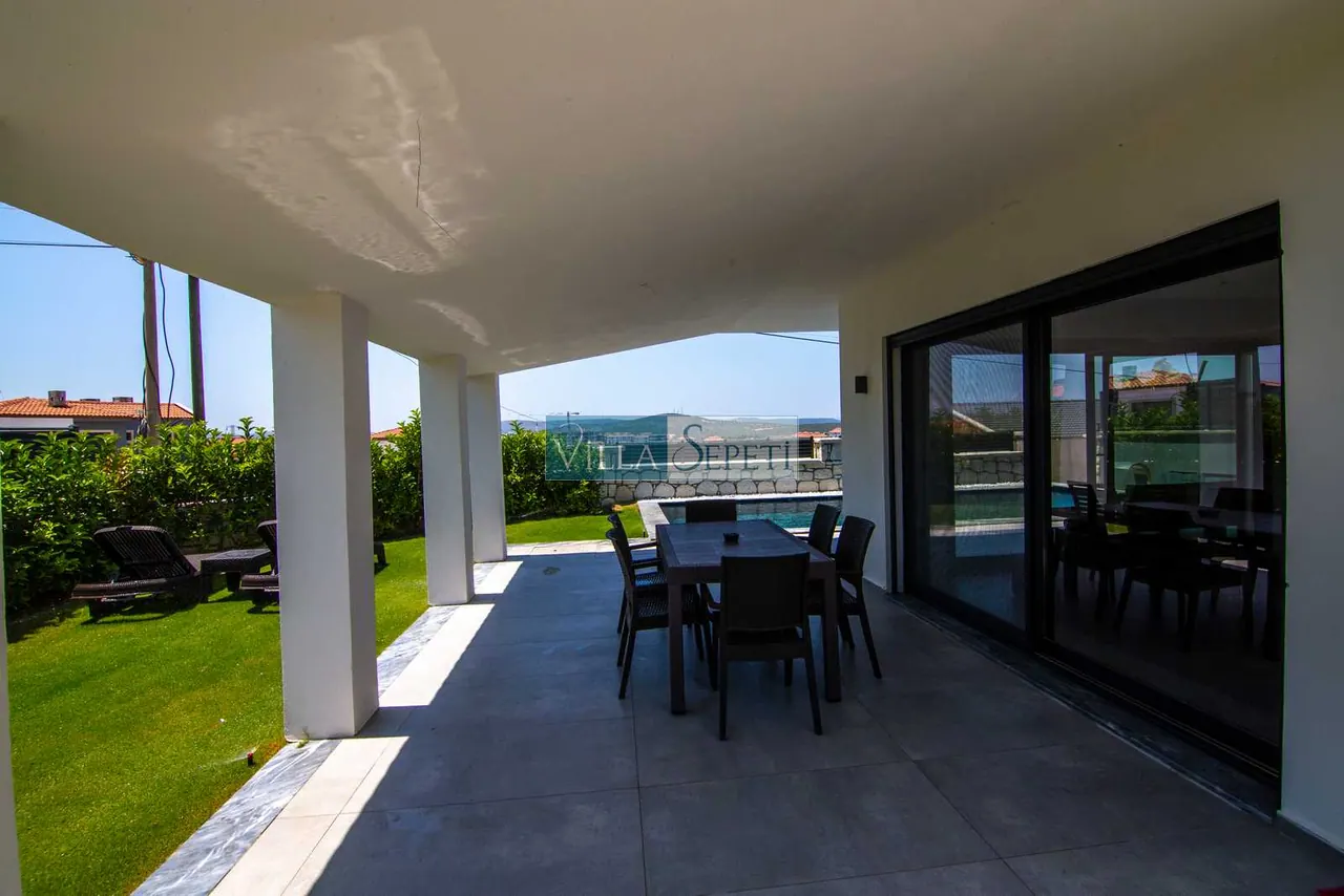 Villa Portofino 4 5